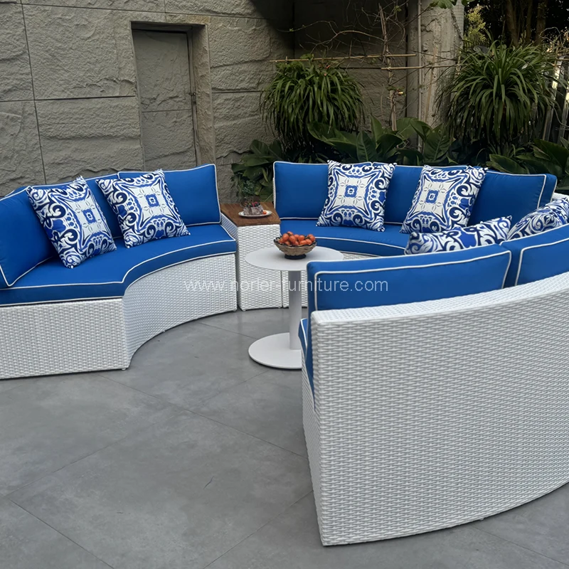 Tilpassede utemøbler PE RATTAN SOFA