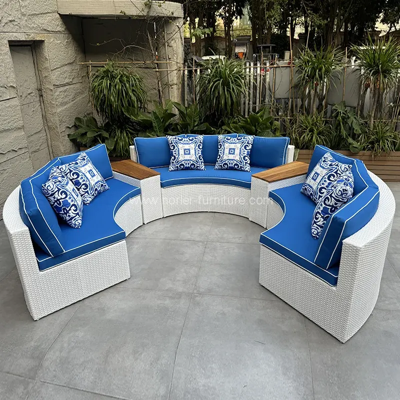 Tilpassede utemøbler PE RATTAN SOFA