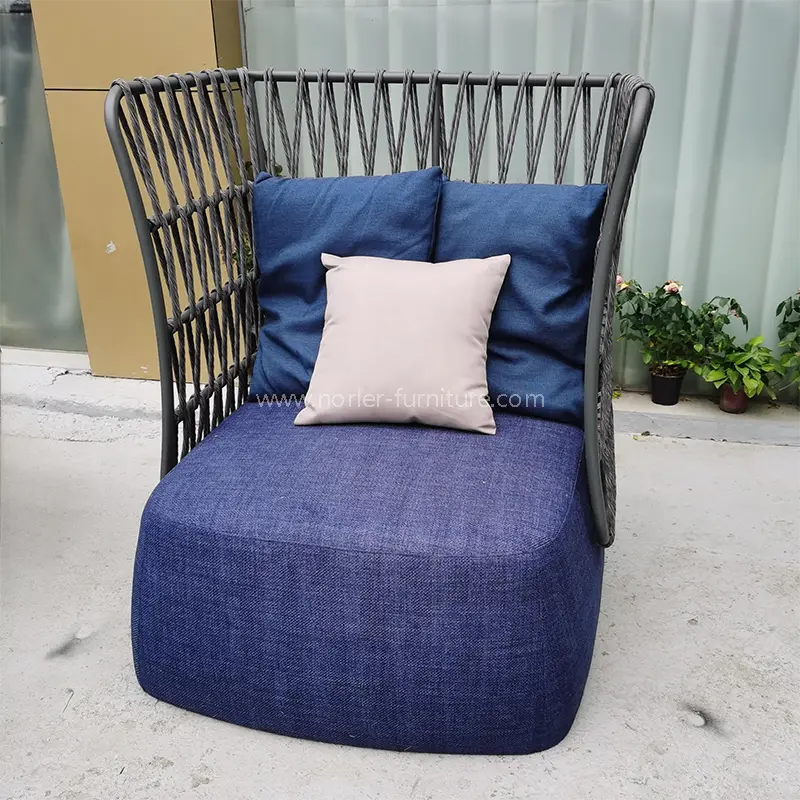 Moderne aluminiumsramme Veving av blå pute sofa