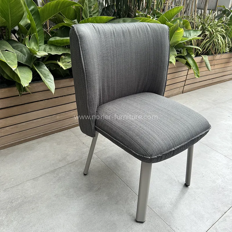 Utendørs firkantet salongbord balkongsett