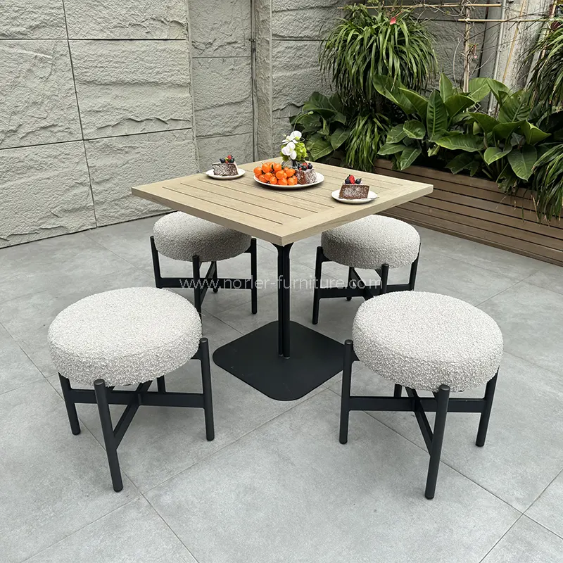 Utendørs firkantet salongbord balkongsett